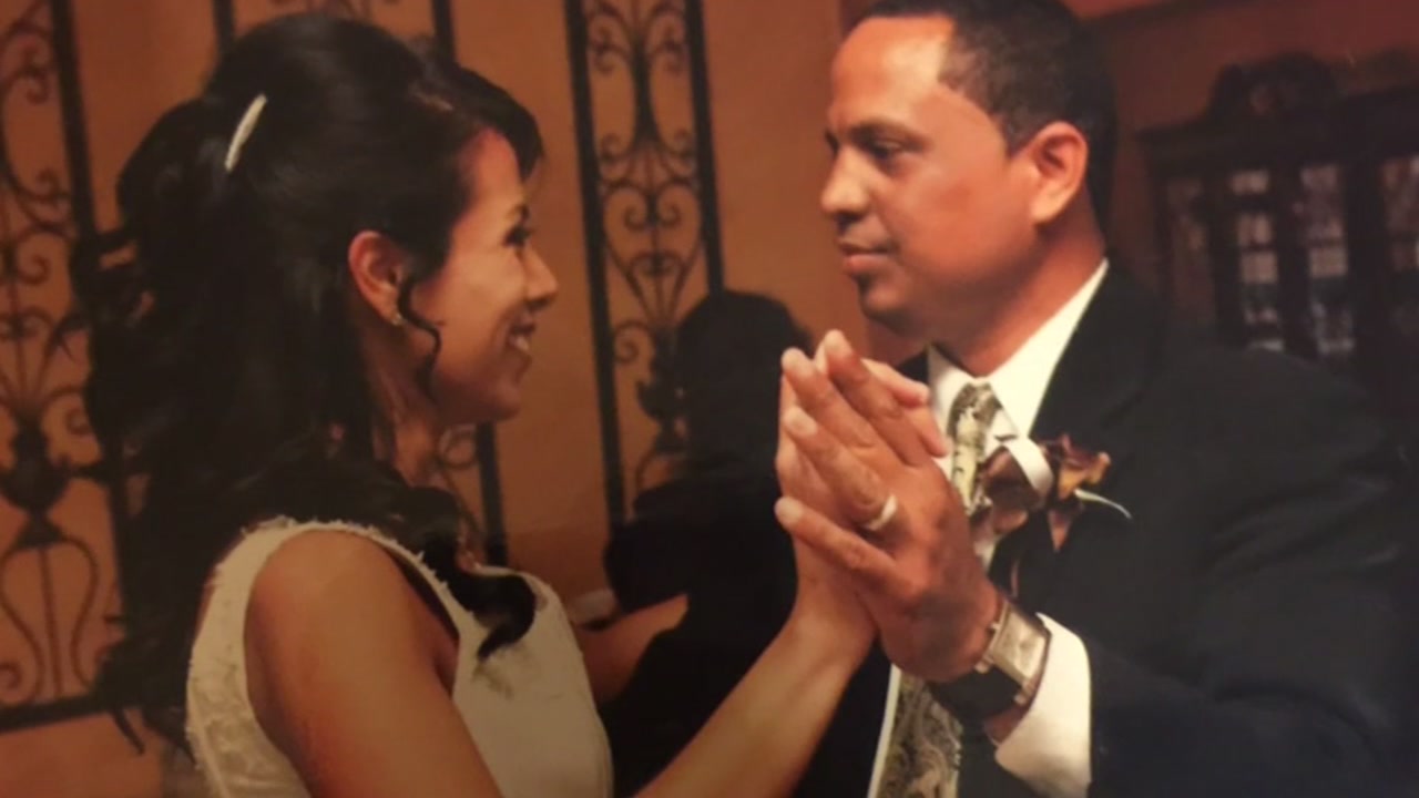 Husband describes playing dead in murder for hire plot